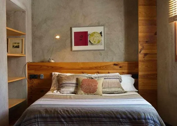Sleep & Artistico Loft Sant Daniel * Girona